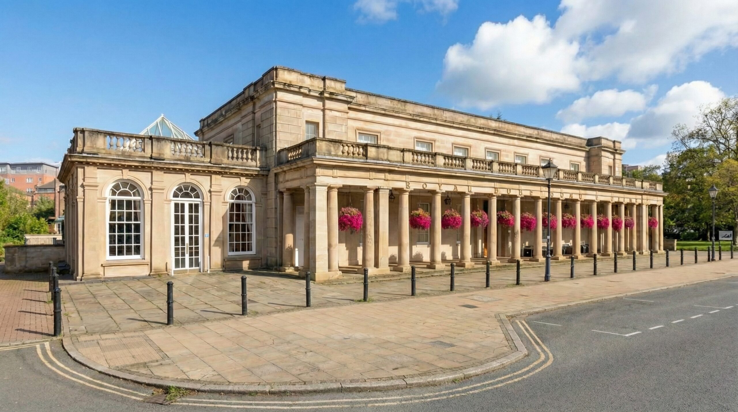 Picture of the Royal Pump Rooms Leamington Spa on a bright Spring Morning